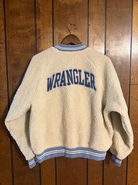 Wrangler Cream Sherpa Jacket with Light Blue Trim